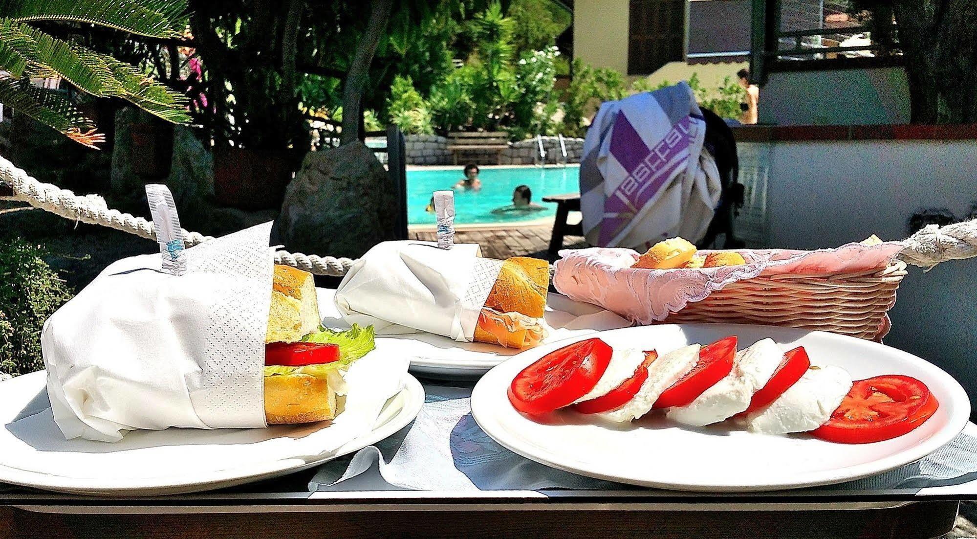 Eco Hotel Montemerlo เฟโตวาเยีย ภายนอก รูปภาพ