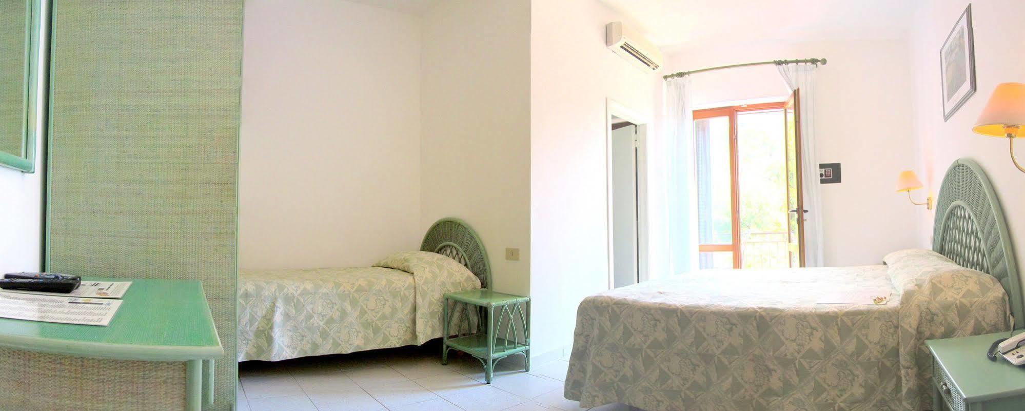 Eco Hotel Montemerlo เฟโตวาเยีย ภายนอก รูปภาพ