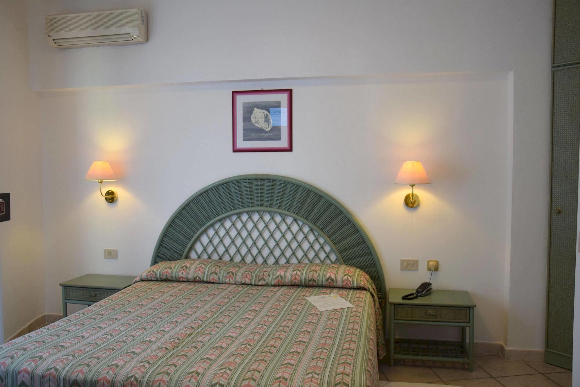 Eco Hotel Montemerlo เฟโตวาเยีย ภายนอก รูปภาพ